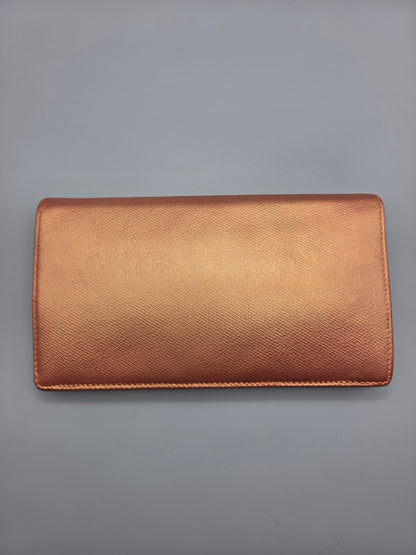 Grained Calfskin CC Button Yen Clutch Wallet in Rose Gold