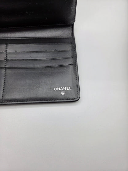 CHANEL Black Camellia Patent Leather Large Clutch Wallet