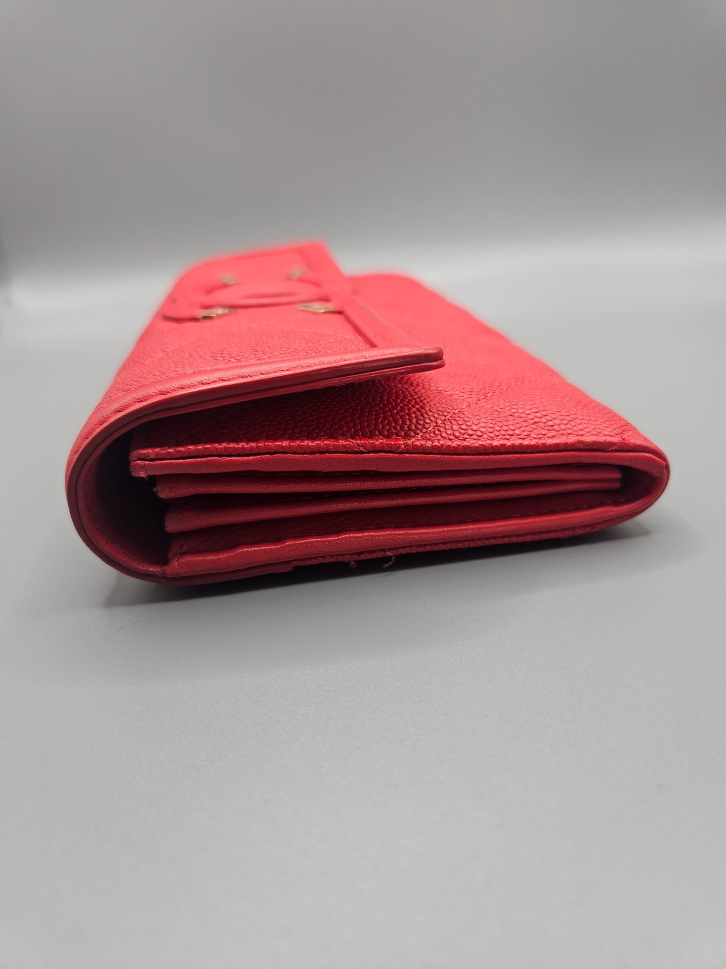 CHANEL Caviar Quilted Large Filigree Gusset Flap Wallet in Red