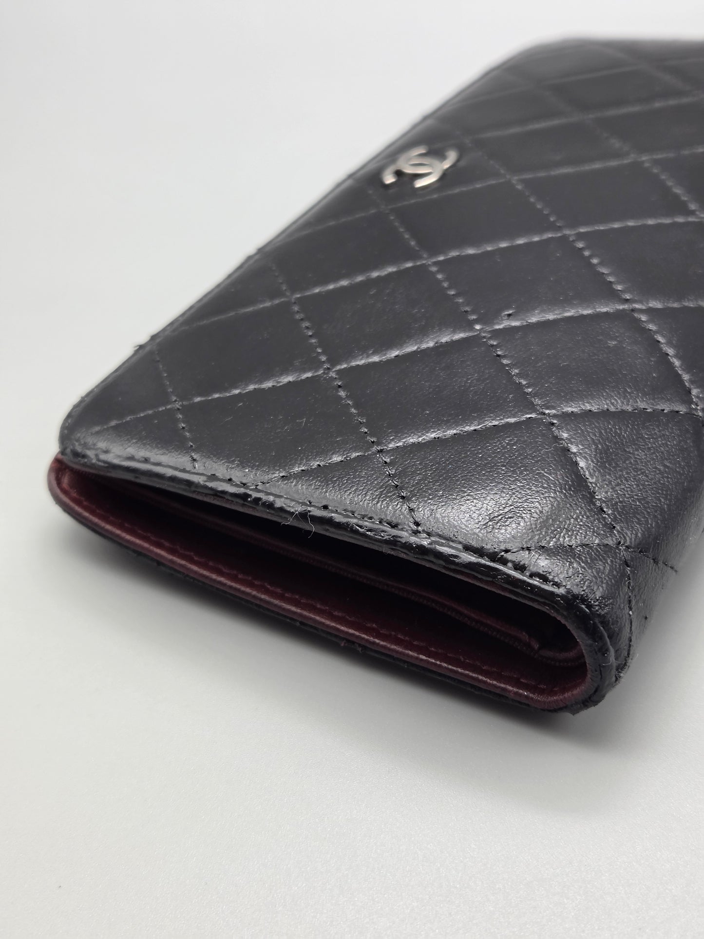 CHANEL Lambskin Quilted Yen Wallet in Black