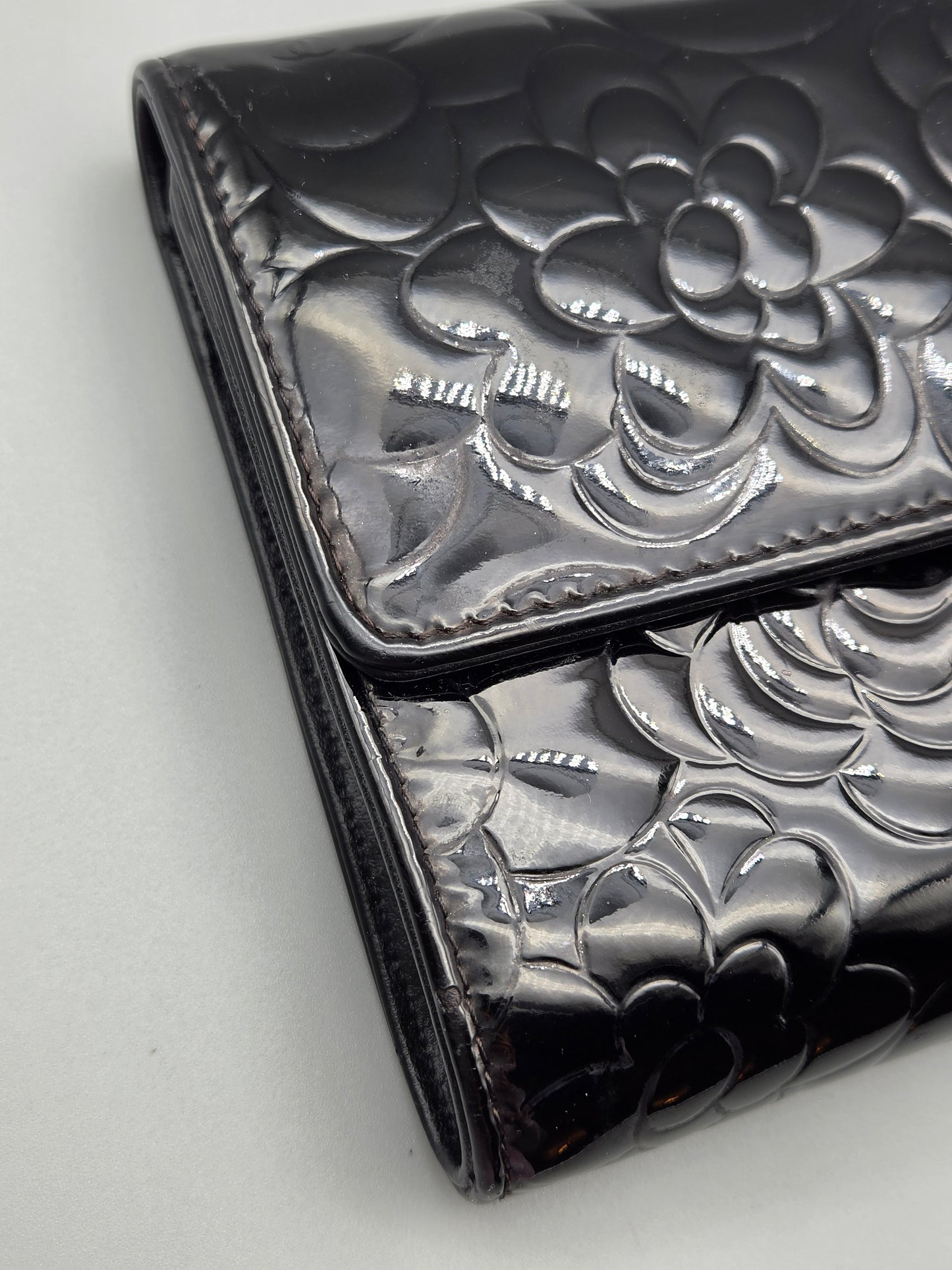 CHANEL Black Camellia Patent Leather Large Clutch Wallet
