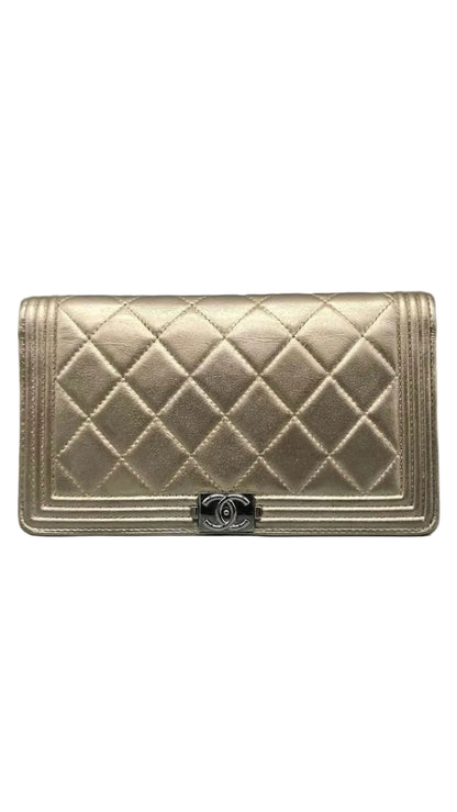 CHANEL Metallic Lambskin Quilted Boy Yen Wallet