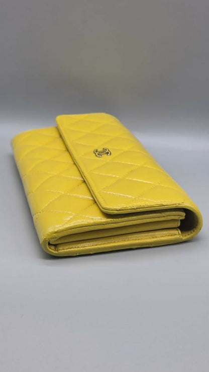 CHANEL Authentic Quilted Wallet/Clutch