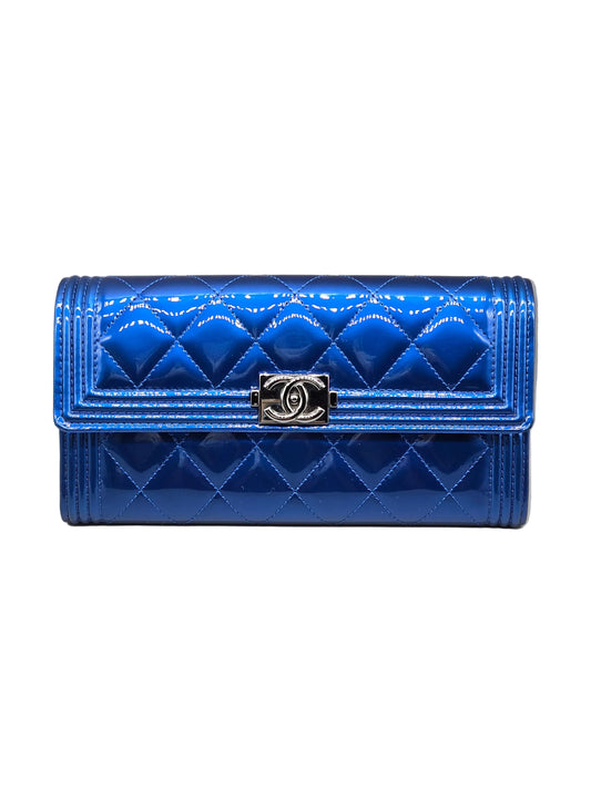 Patent Calfskin Quilted Boy Large Gusset Flap Wallet Blue