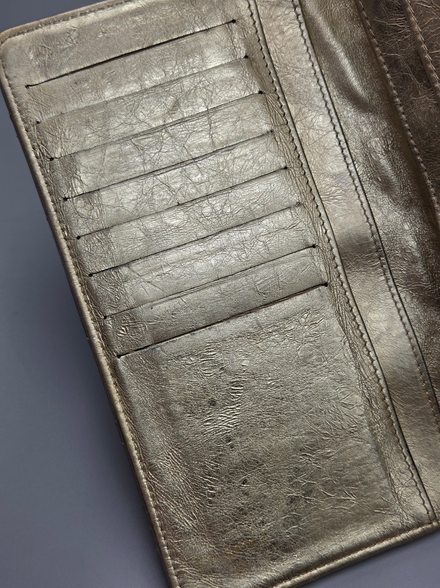 CHANEL Metallic Aged Calfskin Quilted 2.55 Reissue Yen Wallet