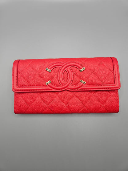 CHANEL Caviar Quilted Large Filigree Gusset Flap Wallet in Red