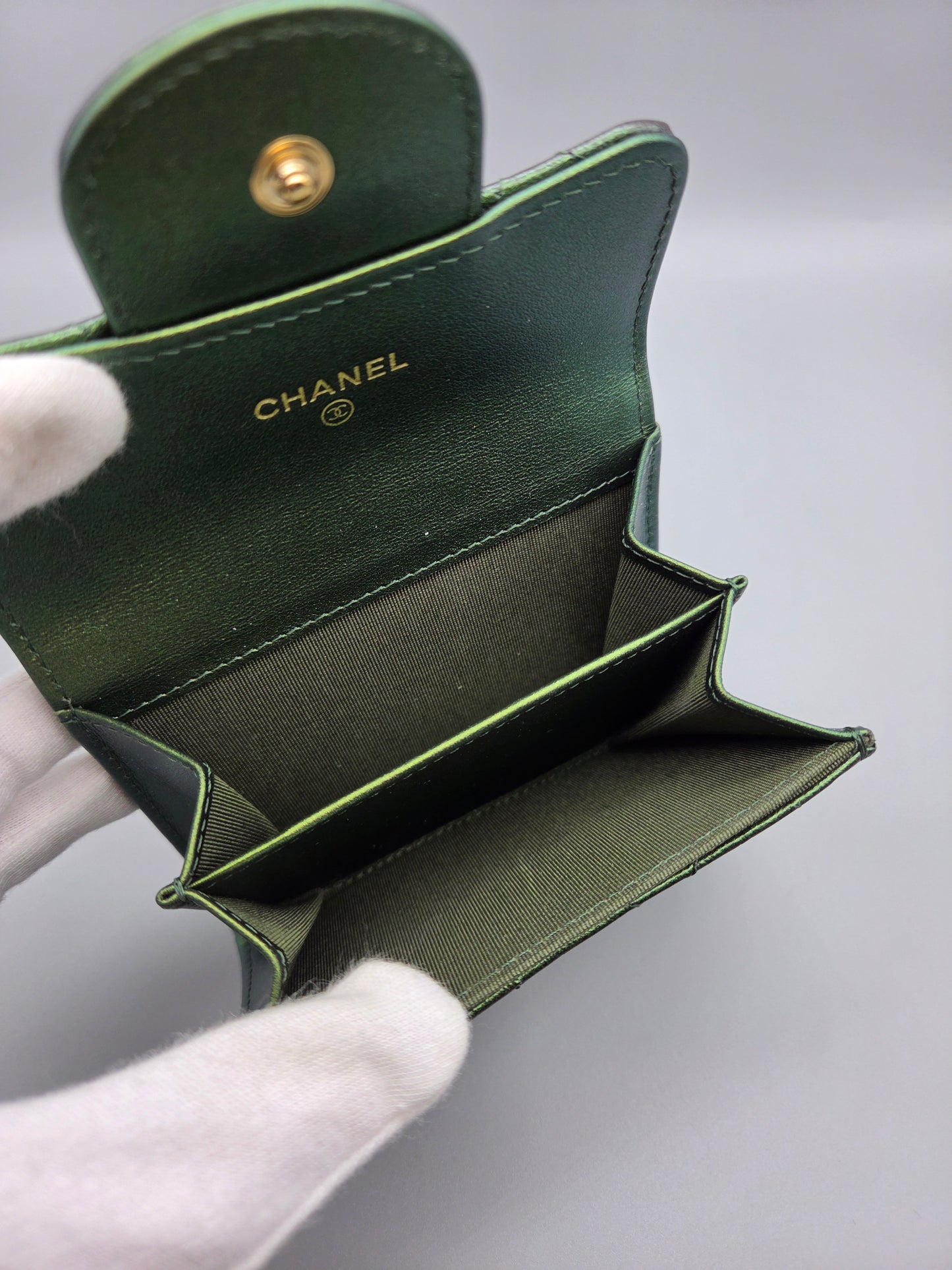CHANEL Metallic Lambskin Quilted Flap Card Holder