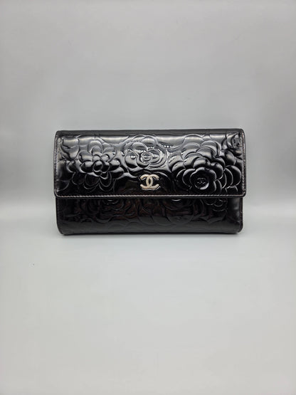CHANEL Black Camellia Patent Leather Large Clutch Wallet