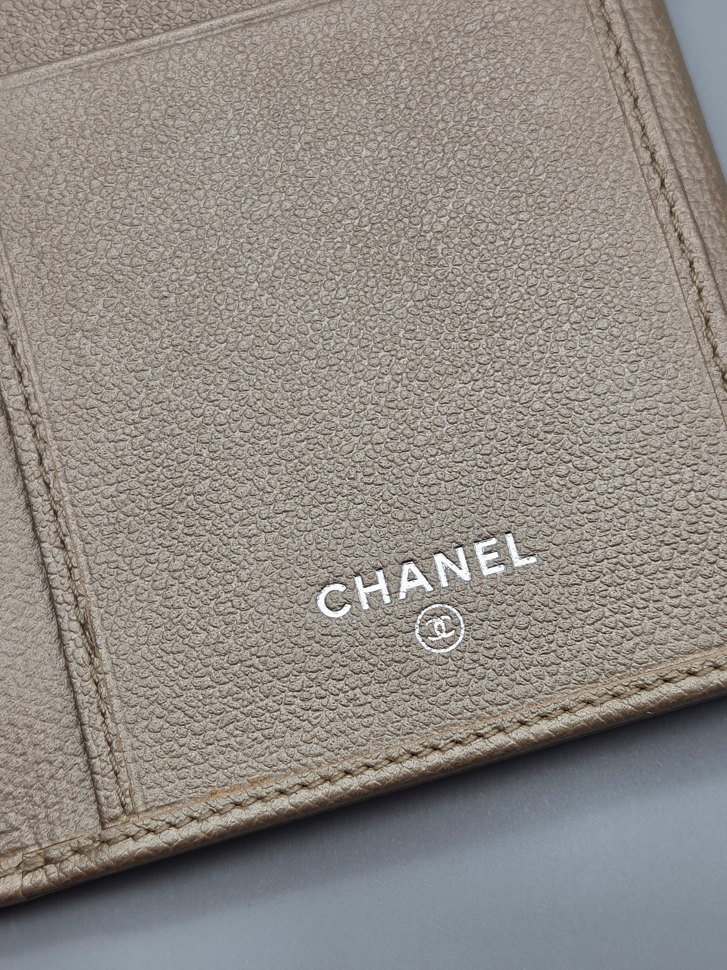 CHANEL Grained Calfskin CC Button Wallet