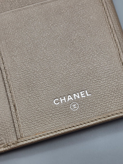 CHANEL Grained Calfskin CC Button Wallet