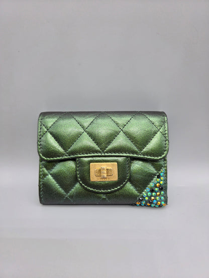CHANEL Metallic Lambskin Quilted Flap Card Holder