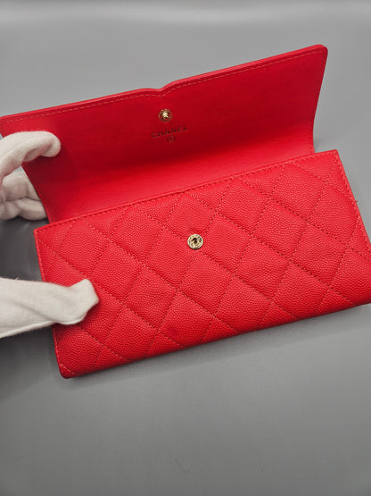 CHANEL Caviar Quilted Large Filigree Gusset Flap Wallet in Red