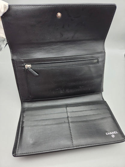 CHANEL Black Camellia Patent Leather Large Clutch Wallet