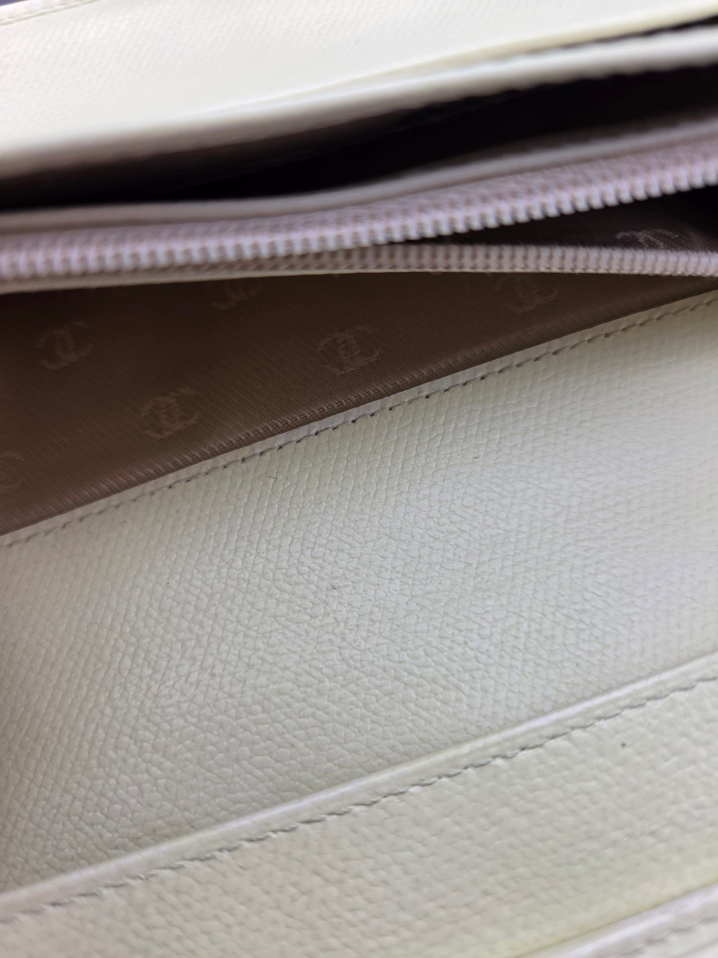 Grained Calfskin CC Button Yen Clutch Wallet in Pale Yellow